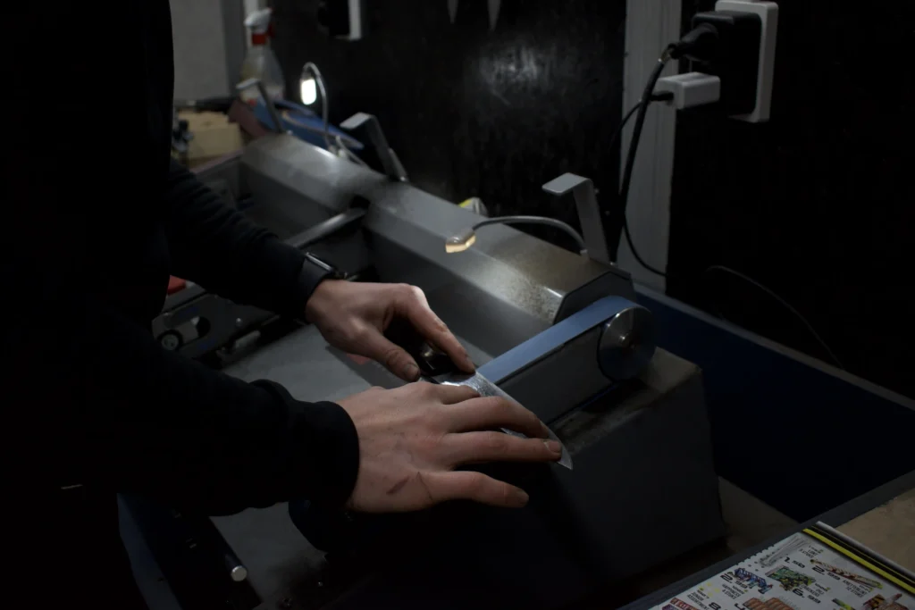 mes slijpen op slijpbank